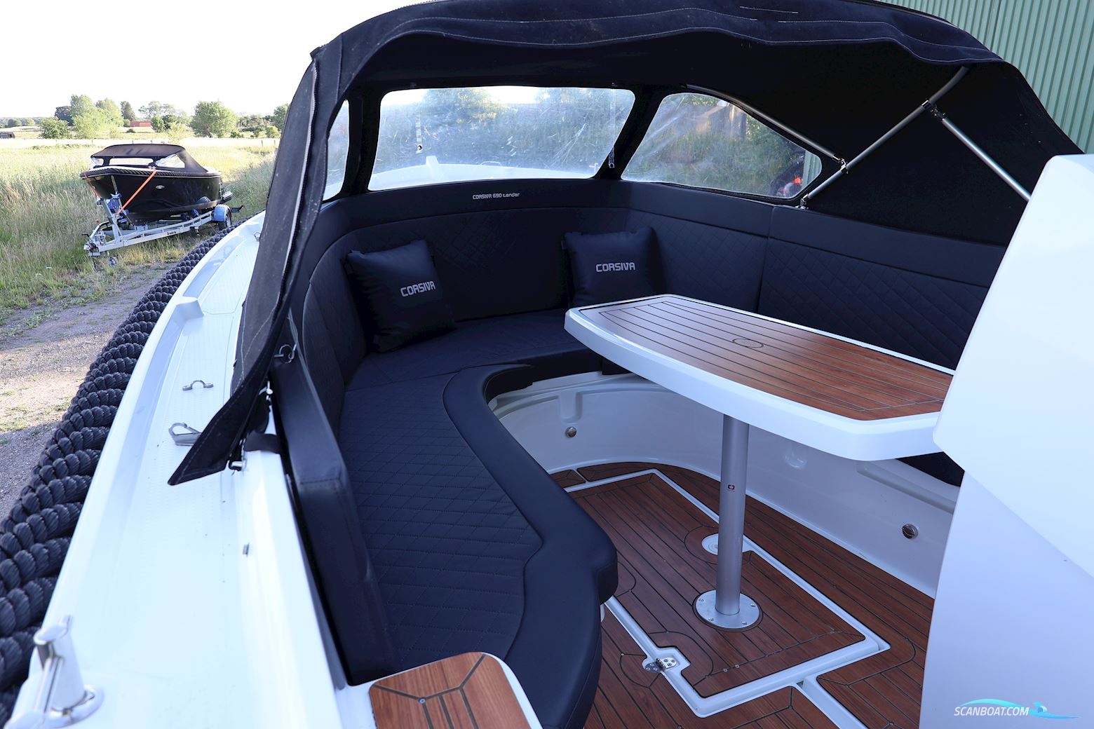 Corsiva 690 Tender 2020 70HK