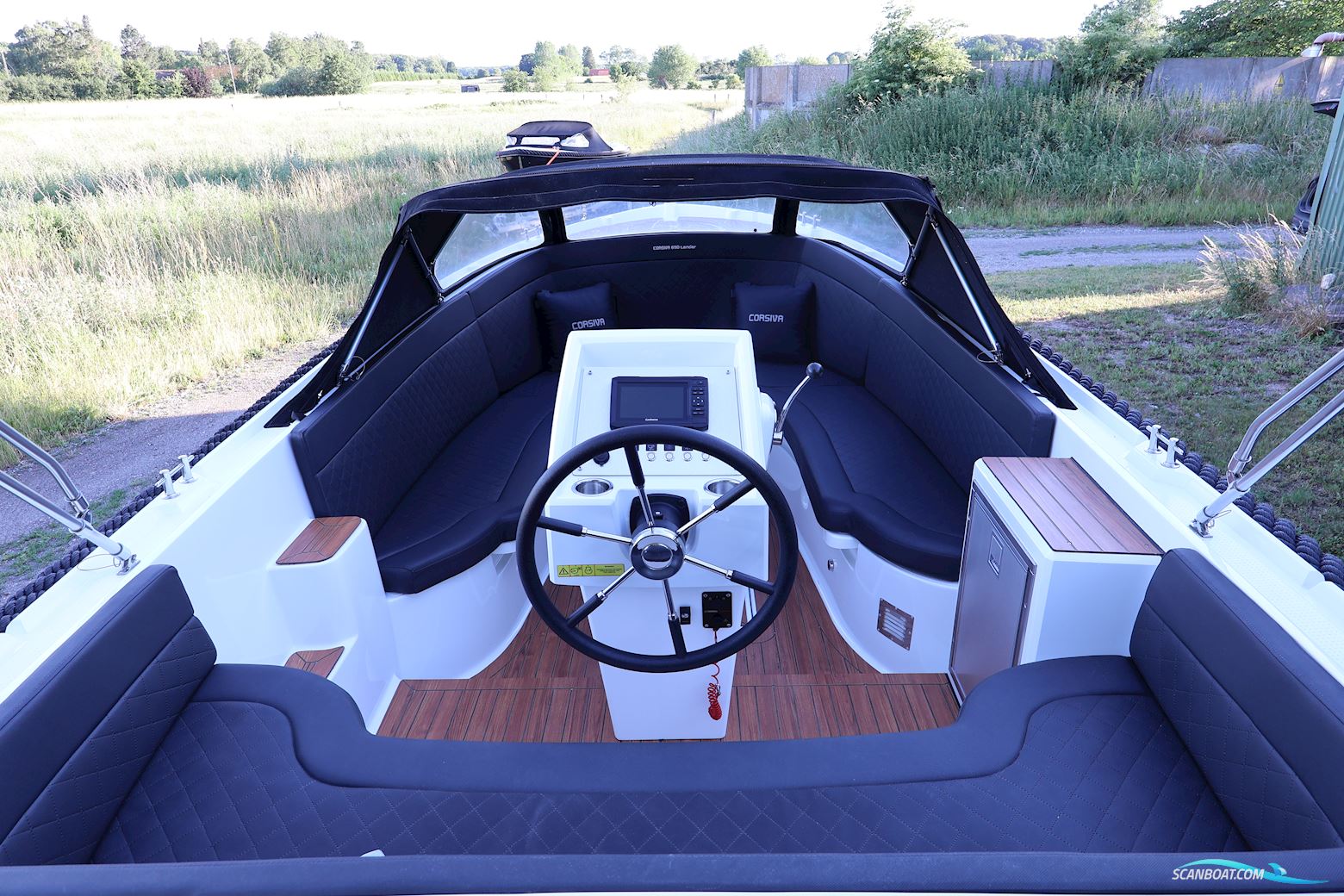Corsiva 690 Tender