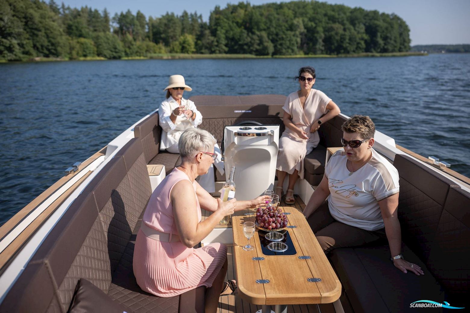 Corsiva 800 Tender - 40 HK Yamaha/Udstyr