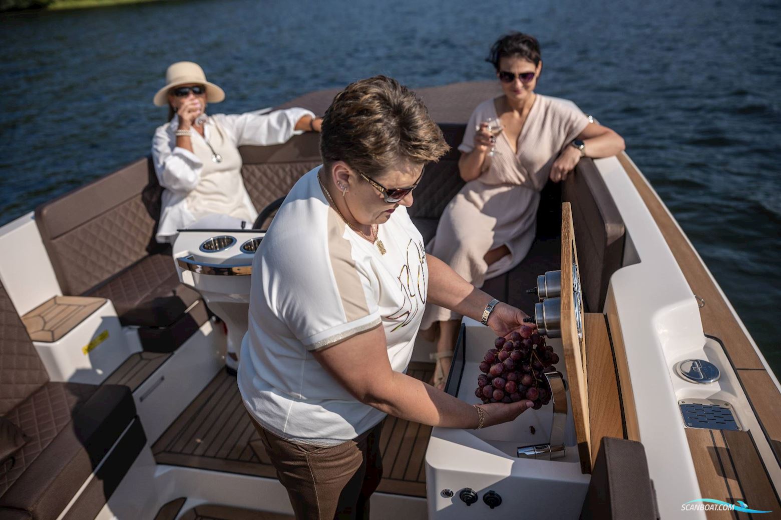 Corsiva 800 Tender - 40 HK Yamaha/Udstyr