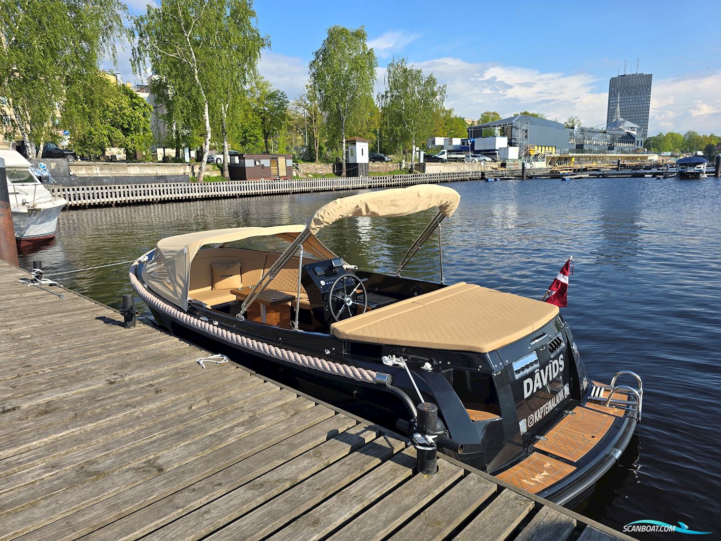 Corsiva Tender 650