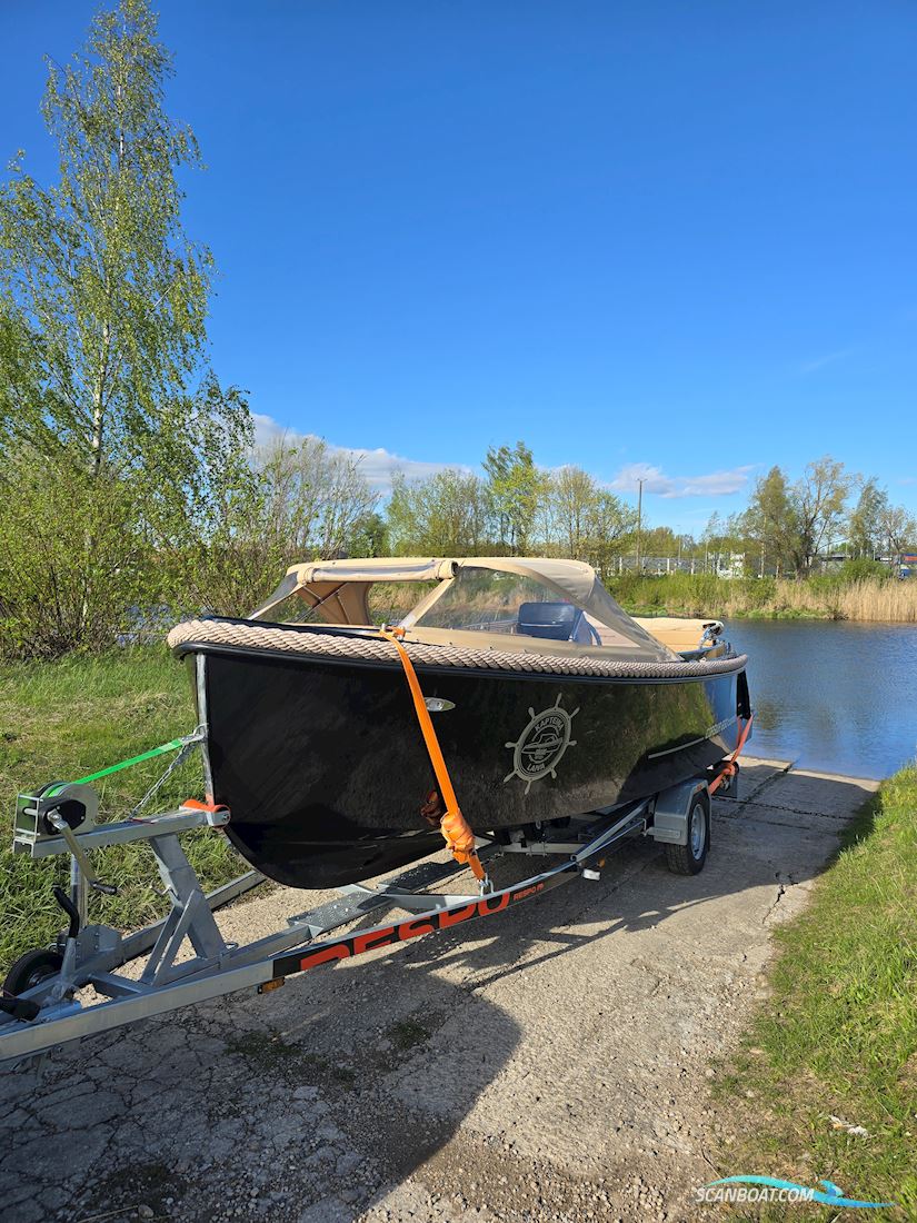 Corsiva Tender 650