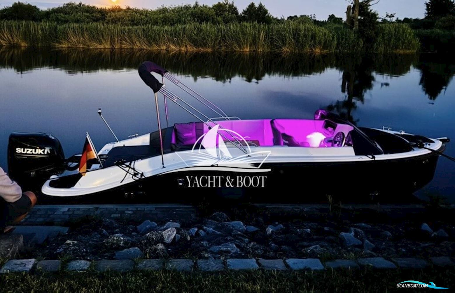 Corsiva Yachting 607 Runabout