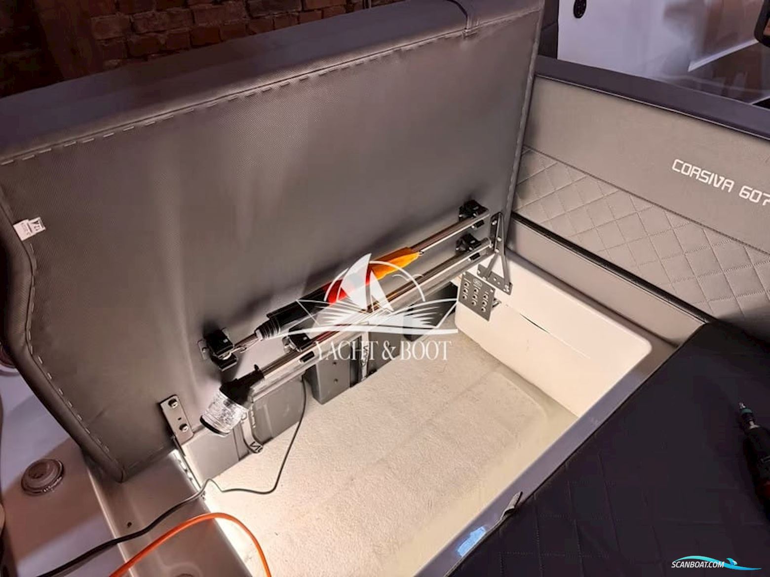 Corsiva Yachting 607 Runabout