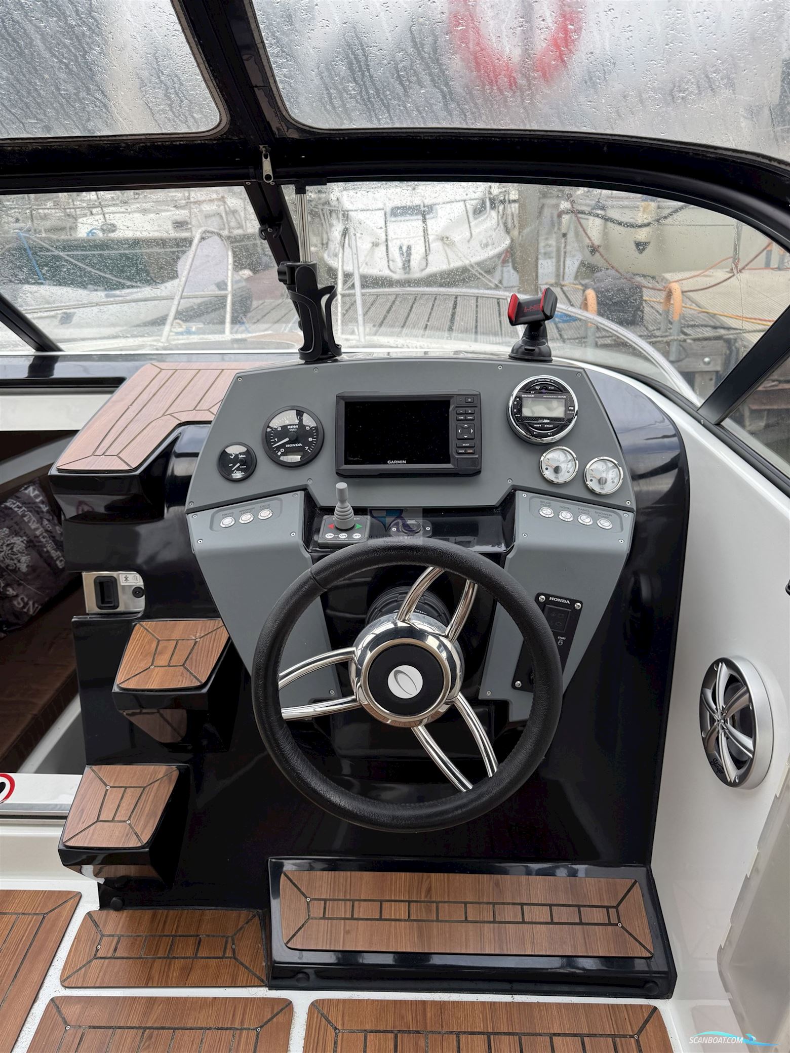 Corsiva Yachting Coaster 600 DC