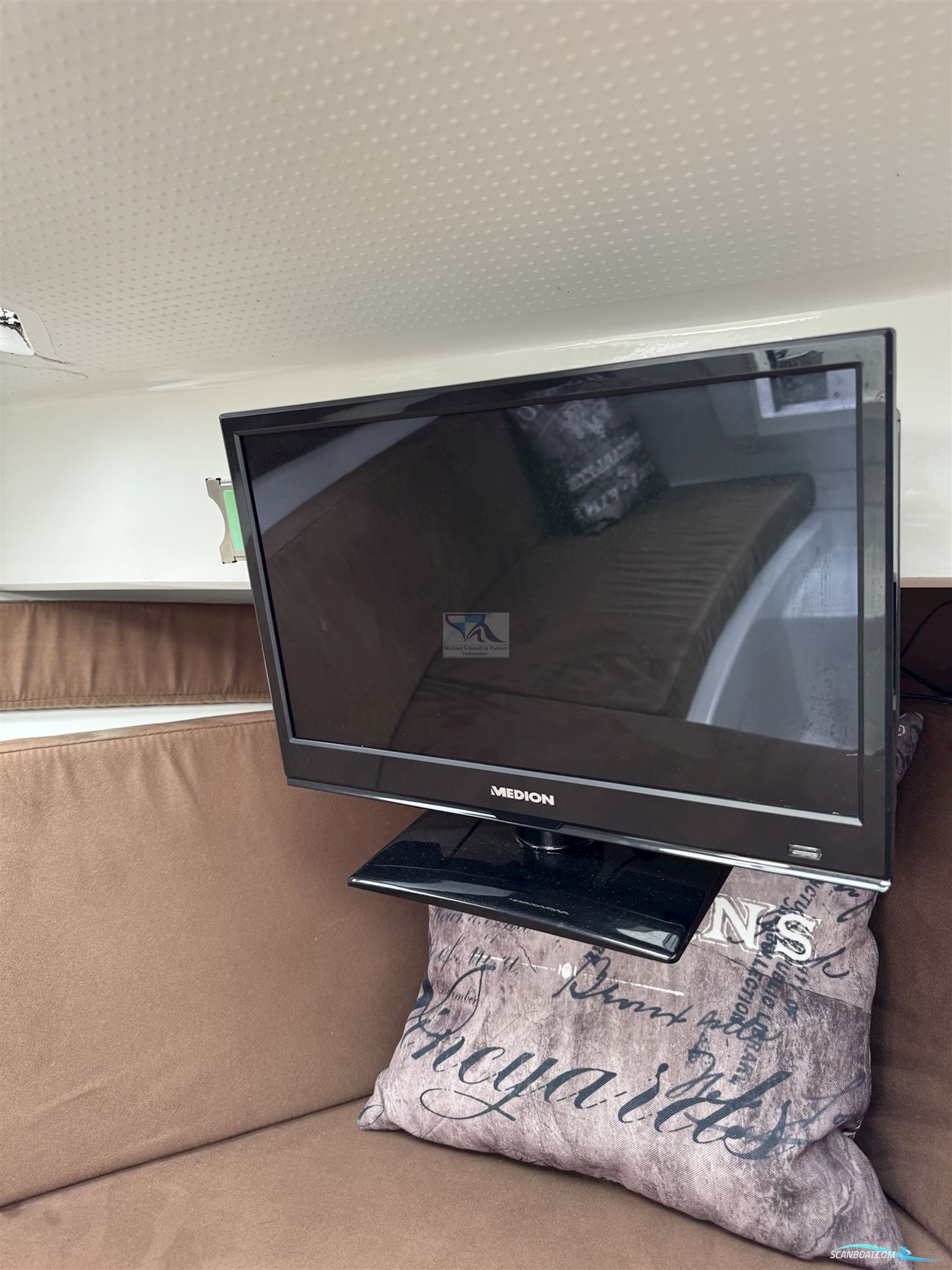 Corsiva Yachting Coaster 600 DC