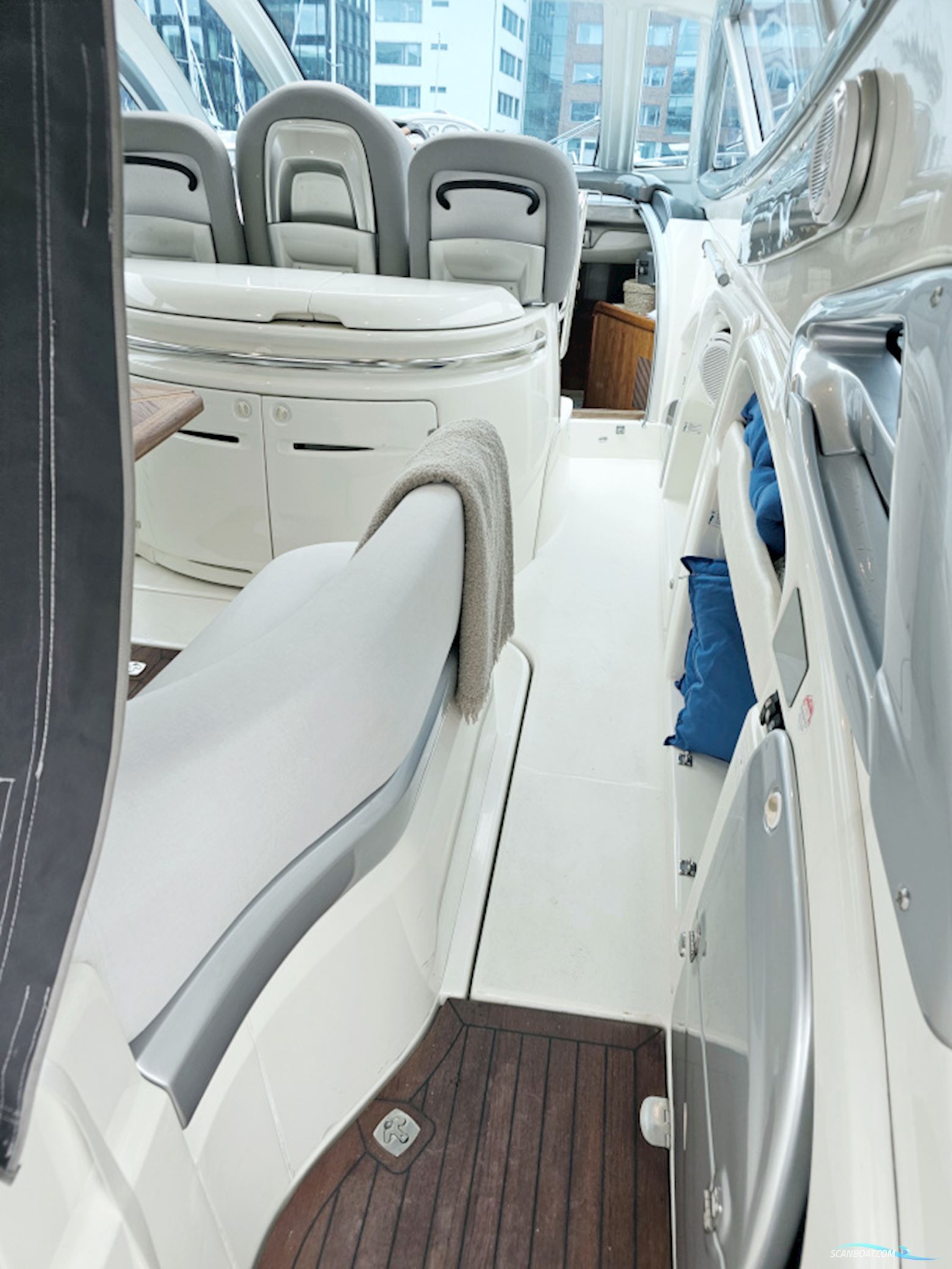 Cranchi 47 HT Volvo Penta D9-575 EVC