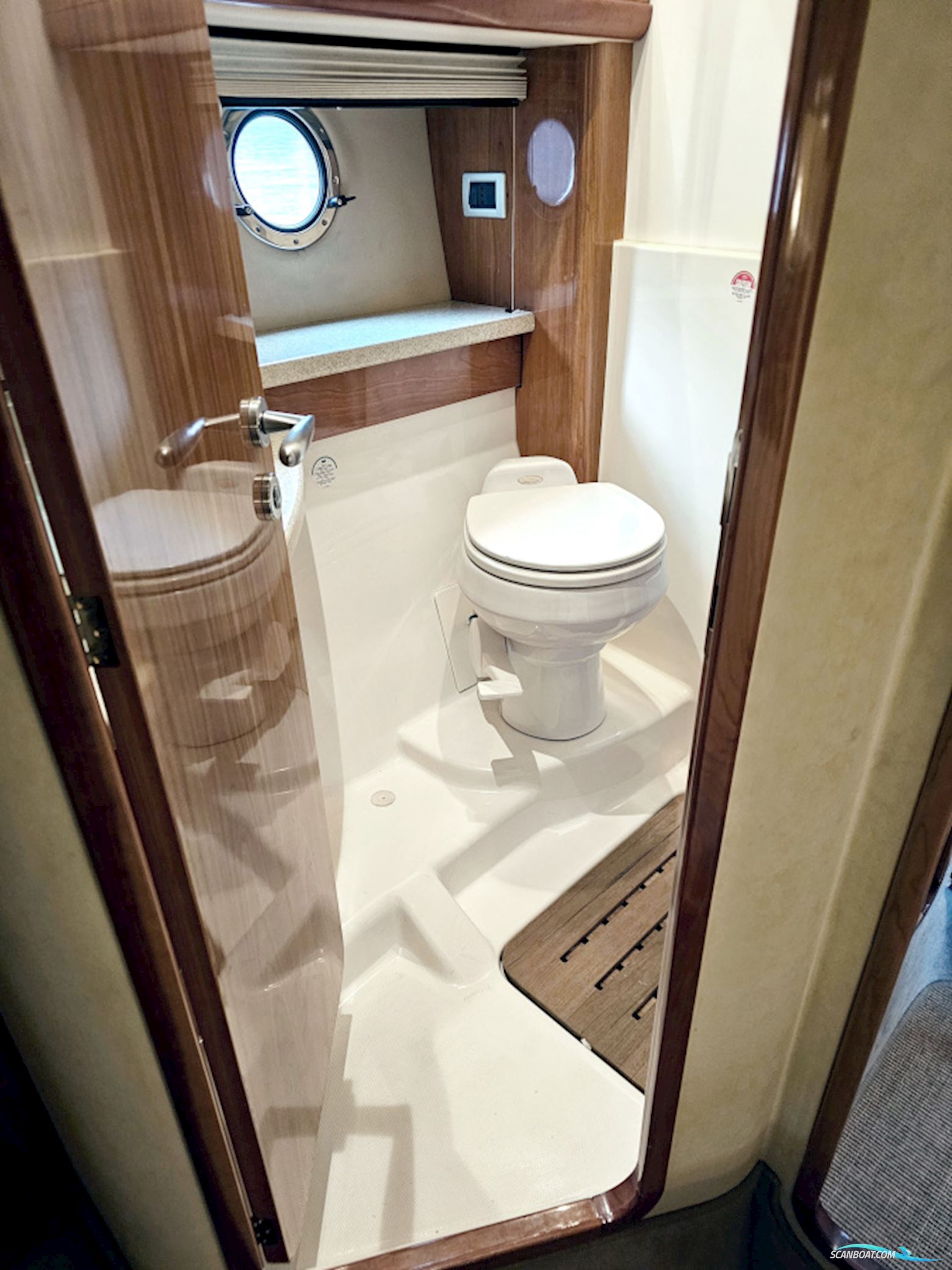 Cranchi 47 HT Volvo Penta D9-575 EVC