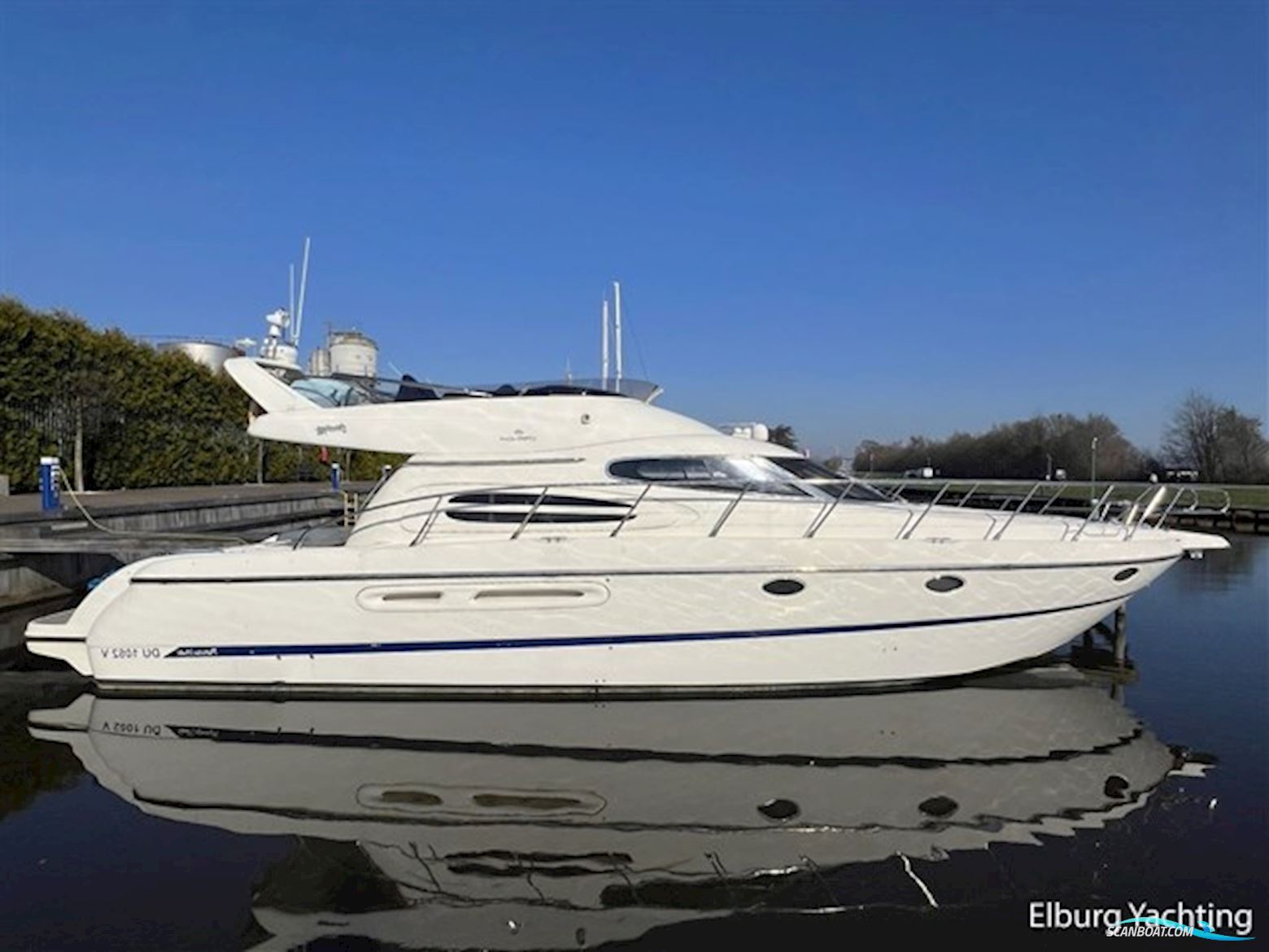 Cranchi Atlantique 48 - Flybridge Motorboot 2002, Niederlande