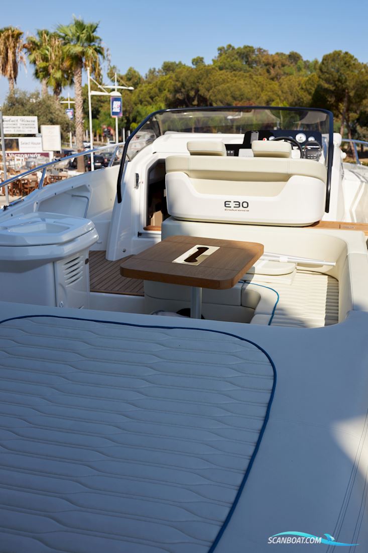 Cranchi E30 Endurance