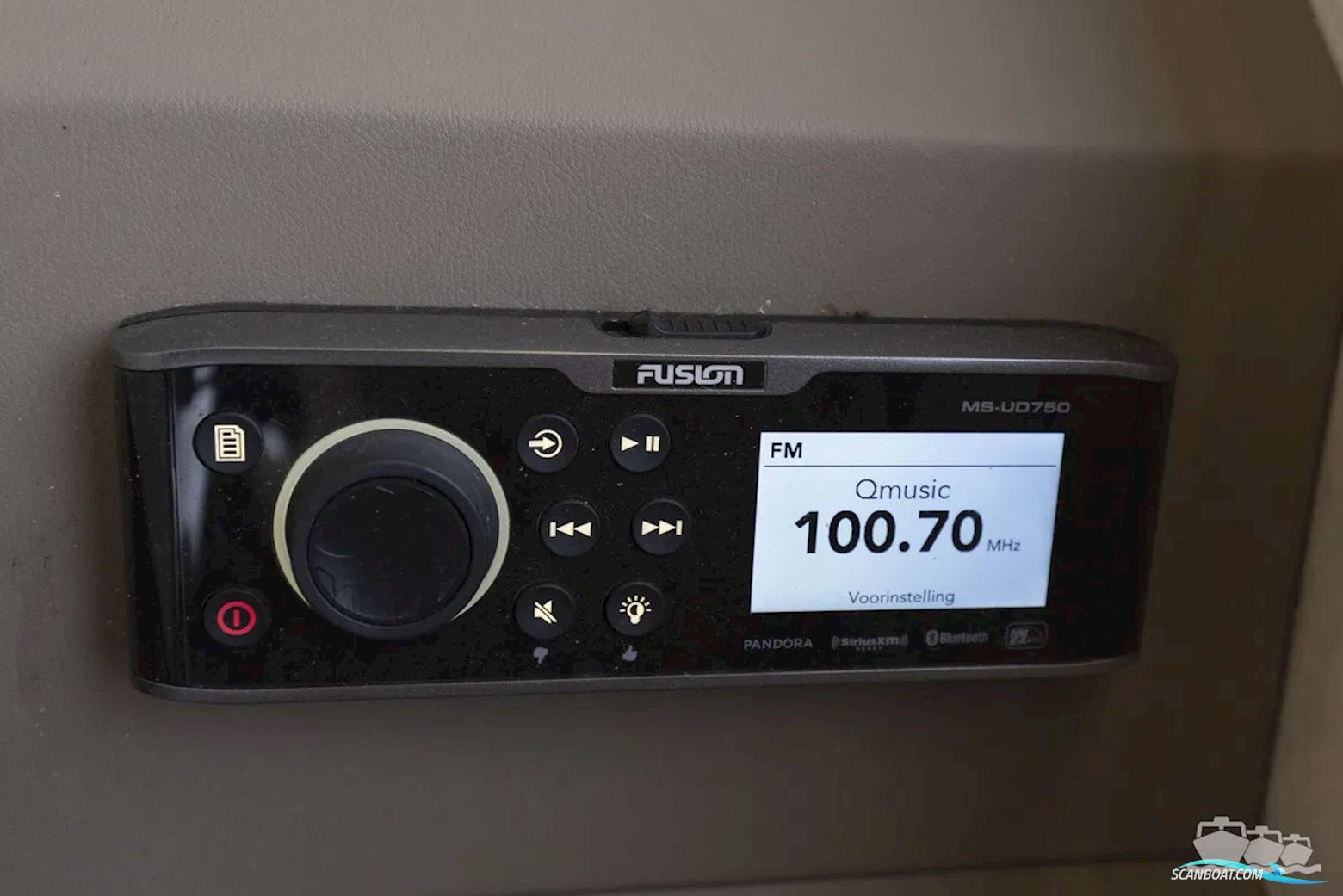 Cranchi Eco Trawler 43 Long Distance