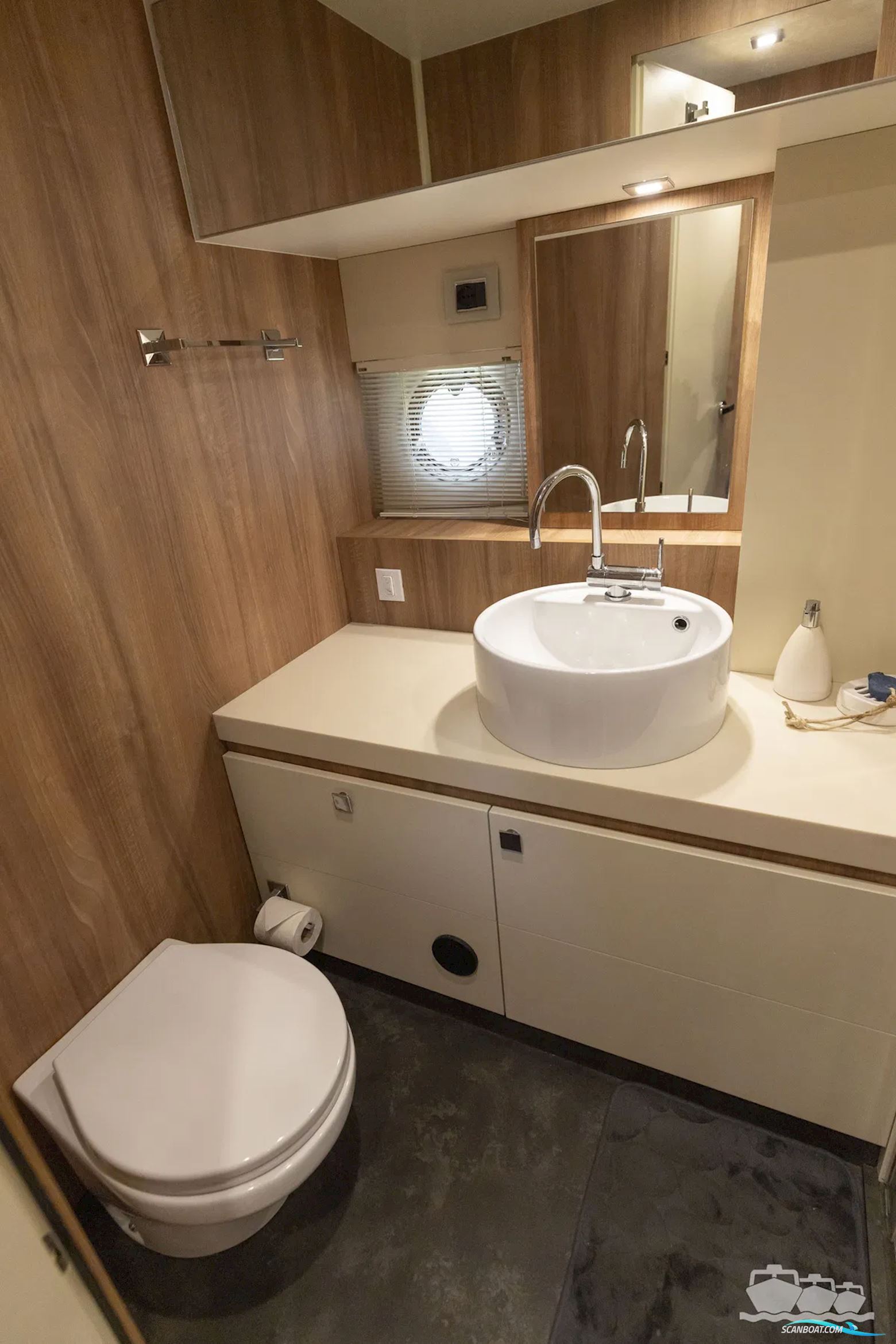 Cranchi Eco Trawler 43 Long Distance