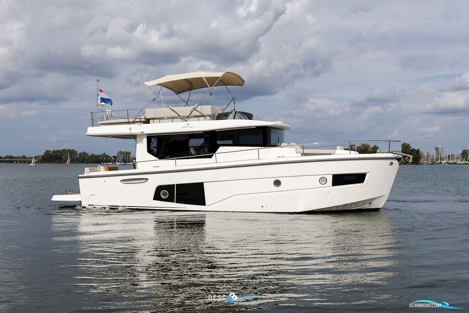 Cranchi Eco Trawler 43 Long Distance Motorboot 2017, mit Volvo Penta D6-330 Ips450 motor, Niederlande