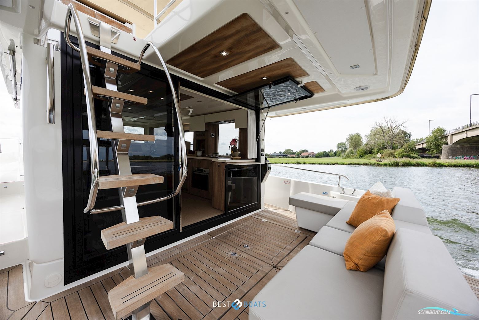 Cranchi Eco Trawler 43 Long Distance