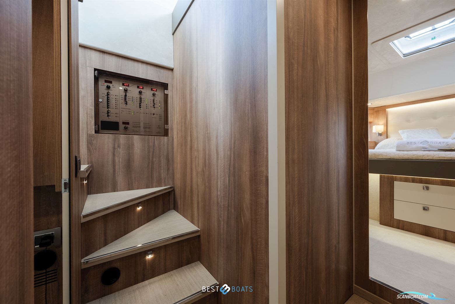 Cranchi Eco Trawler 43 Long Distance