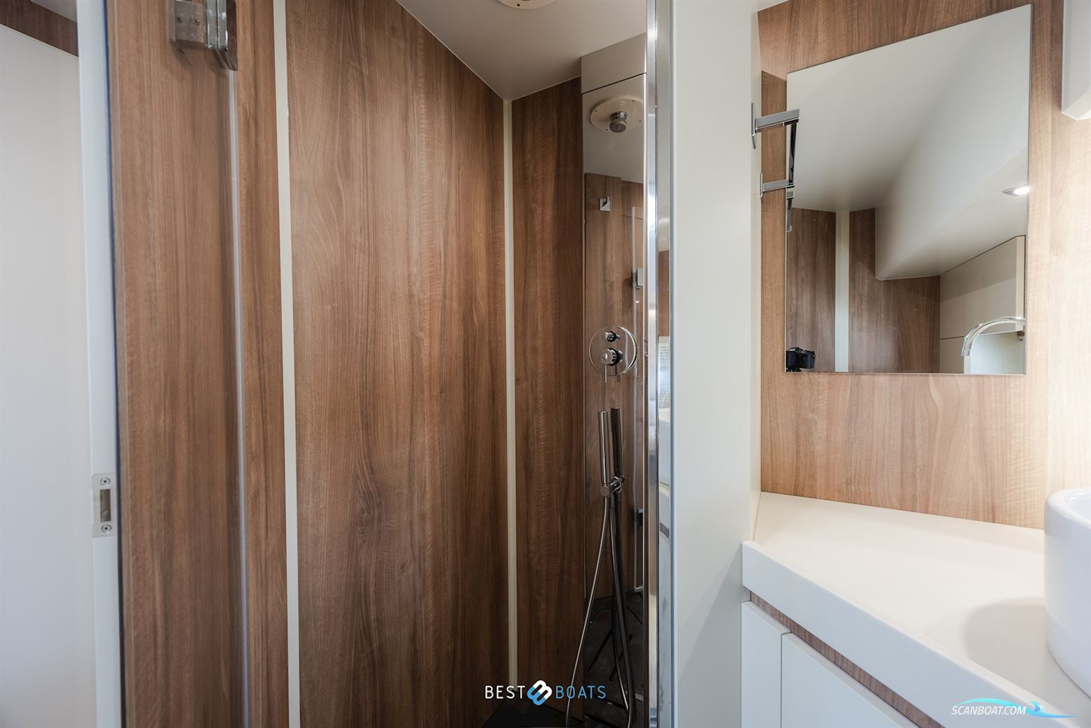 Cranchi Eco Trawler 43 Long Distance