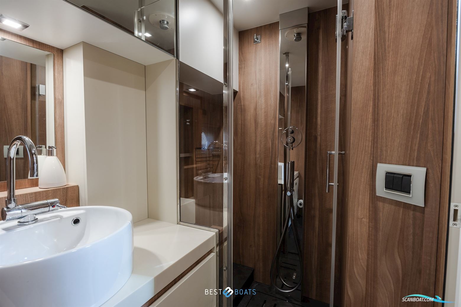 Cranchi Eco Trawler 43 Long Distance