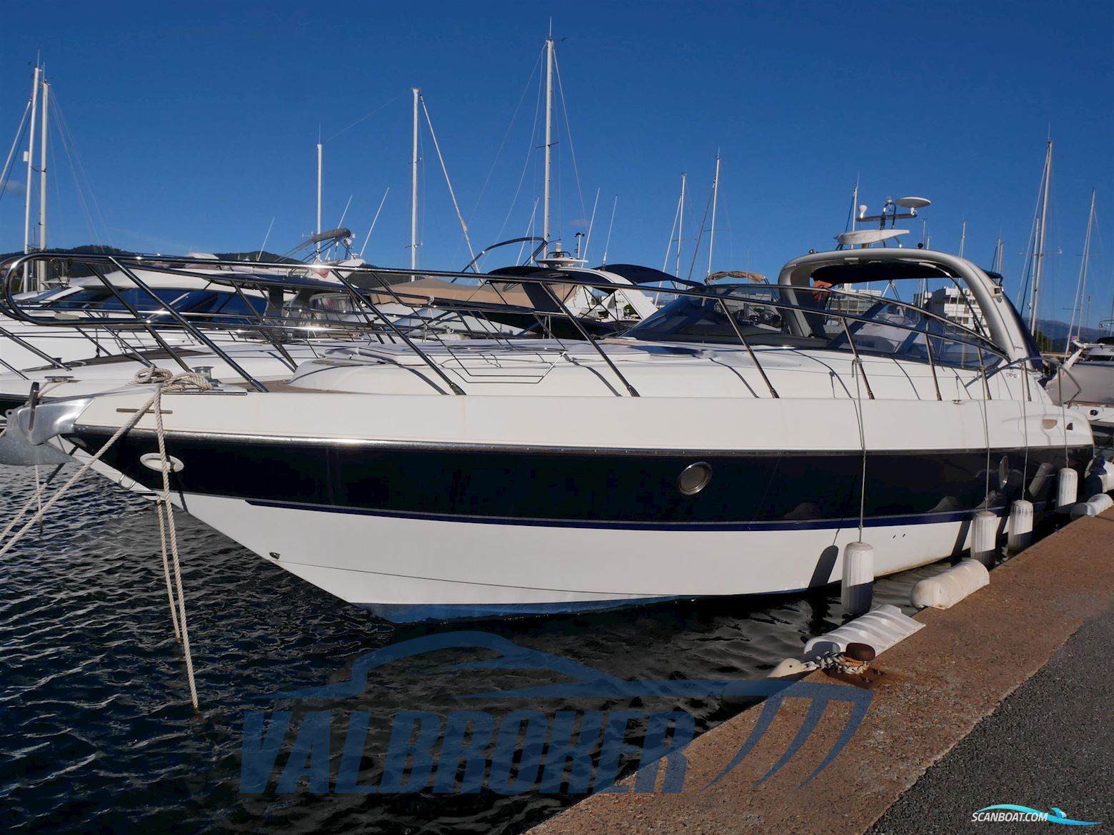 Cranchi Endurance 41 Motorboot 2006, mit Volvo Penta D6 Evc/DP-H motor, Frankreich