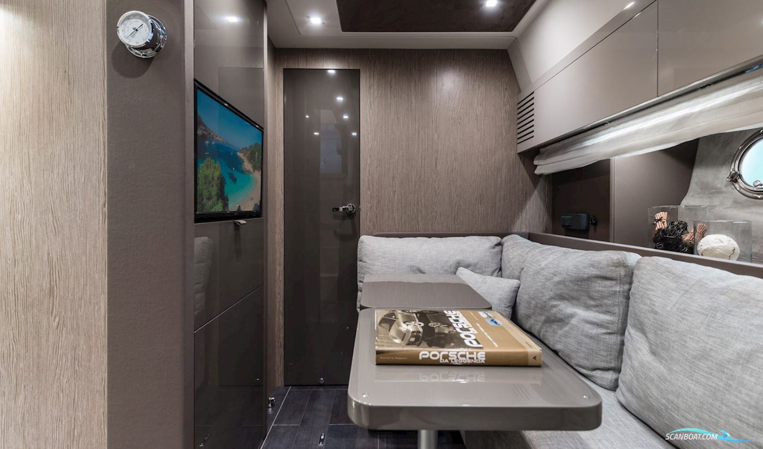 Cranchi M44 HT - preorder fra