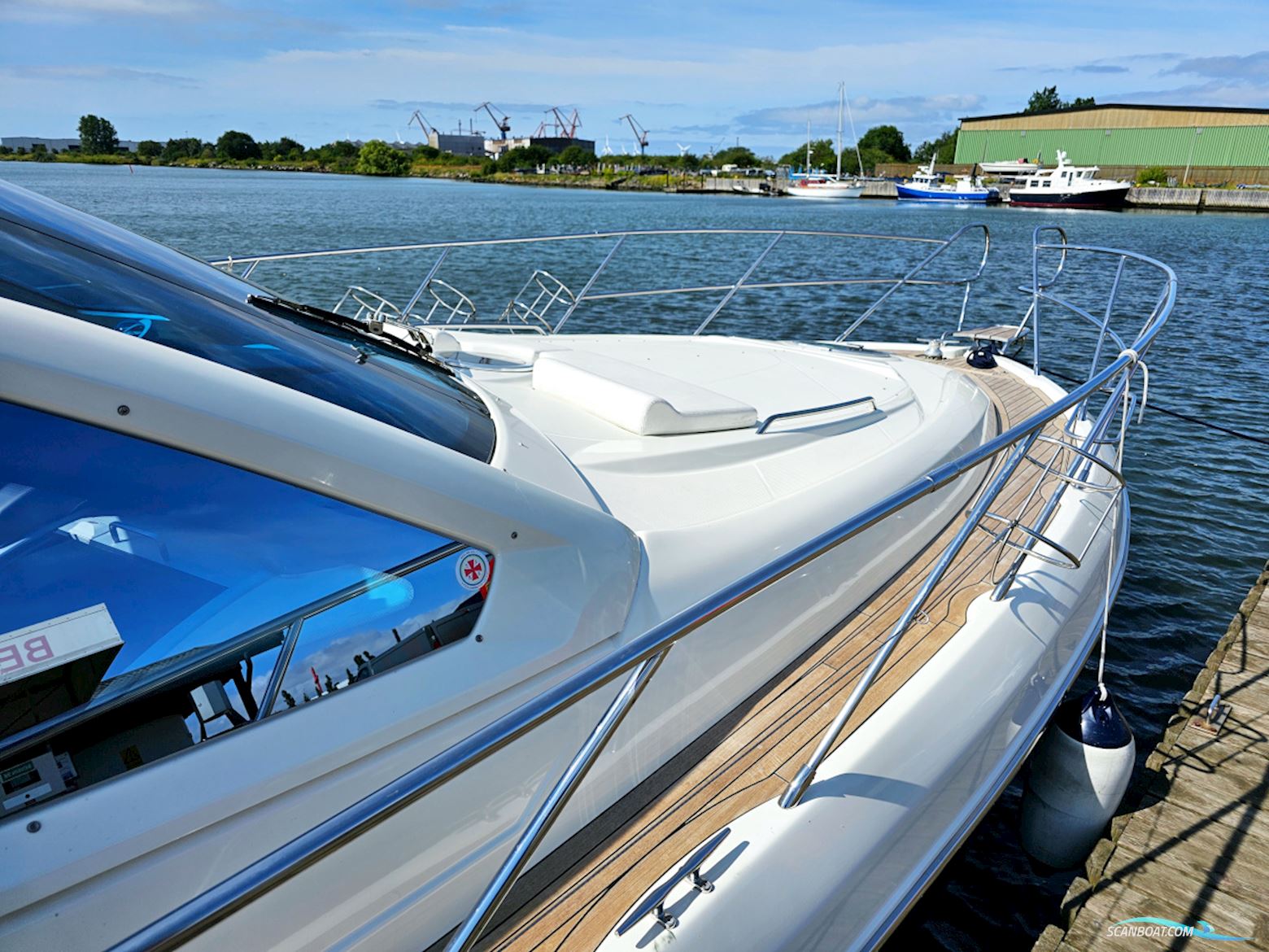 Cranchi Mediterranee 43 HT Volvo Penta IPS-600