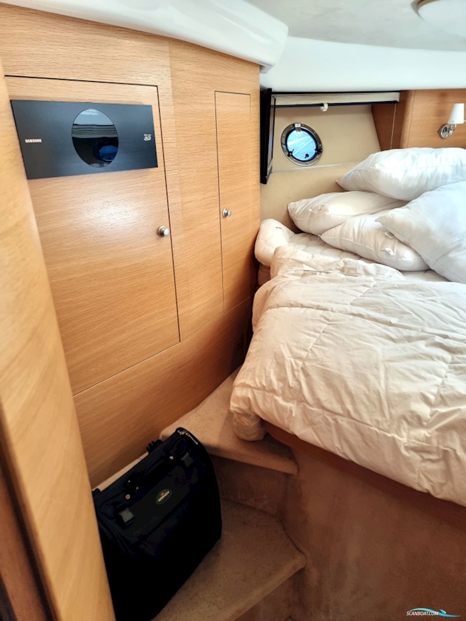 Cranchi Mediterranee 43 HT Volvo Penta IPS-600