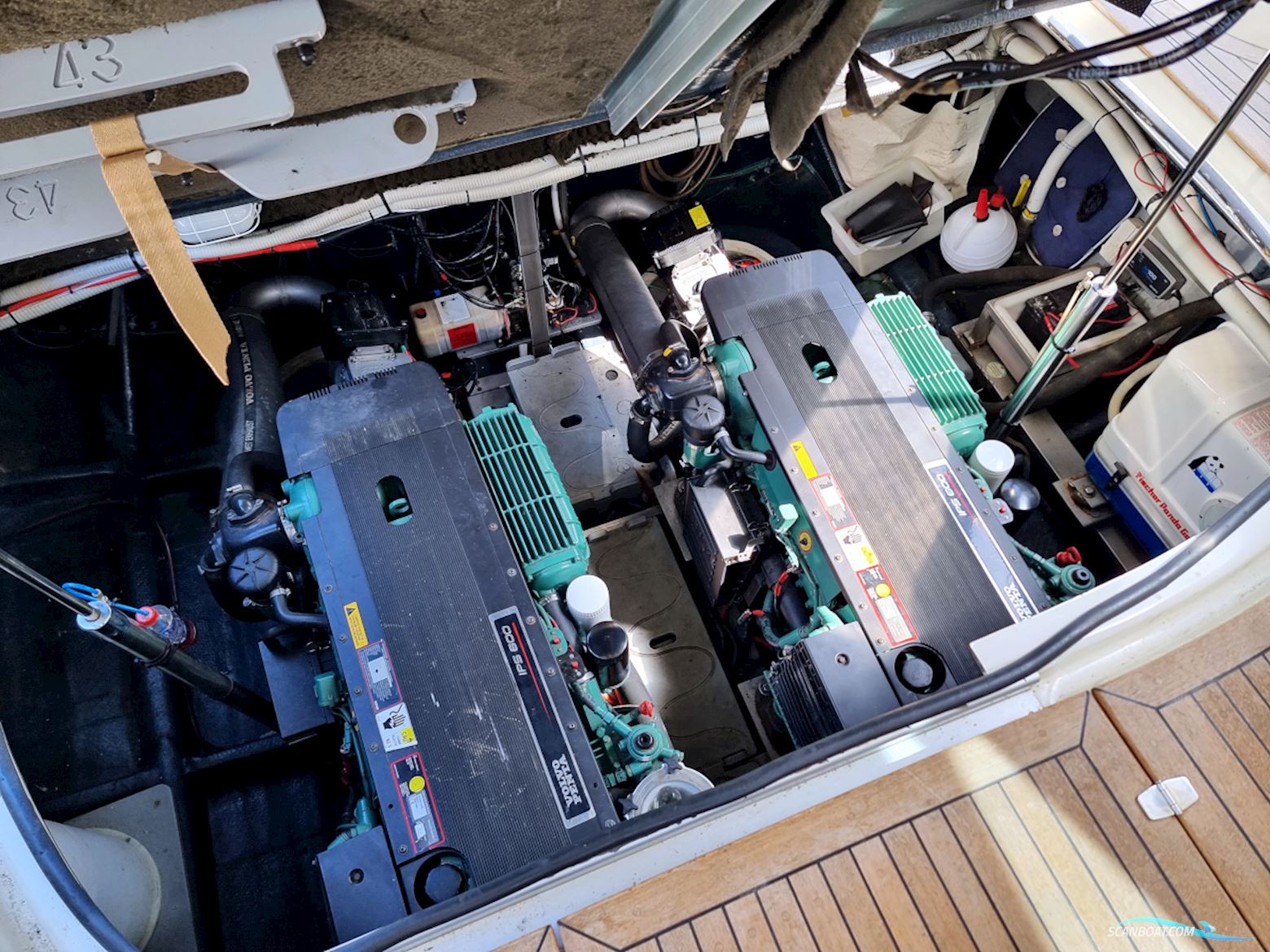 Cranchi Mediterranee 43 HT Volvo Penta IPS-600