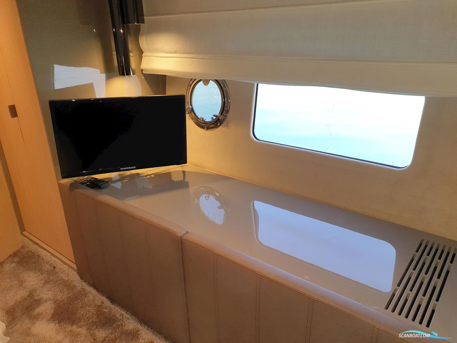 Cranchi T36 Crossover