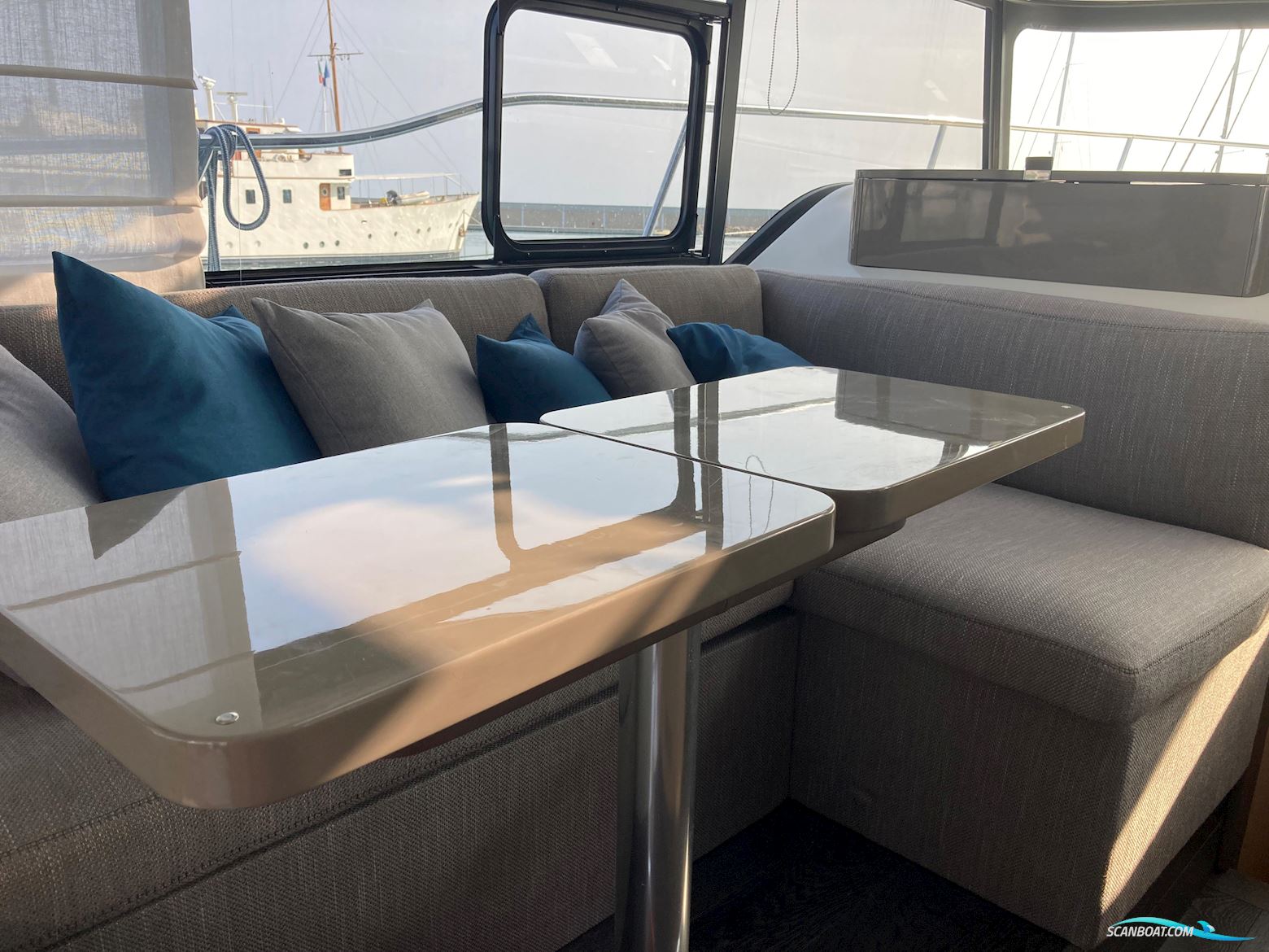 Cranchi T36 Crossover