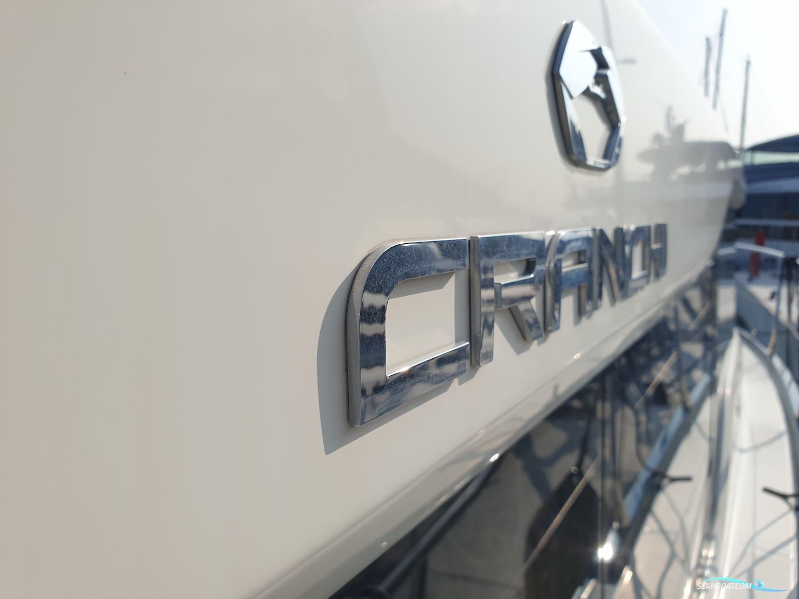 Cranchi T36 Crossover