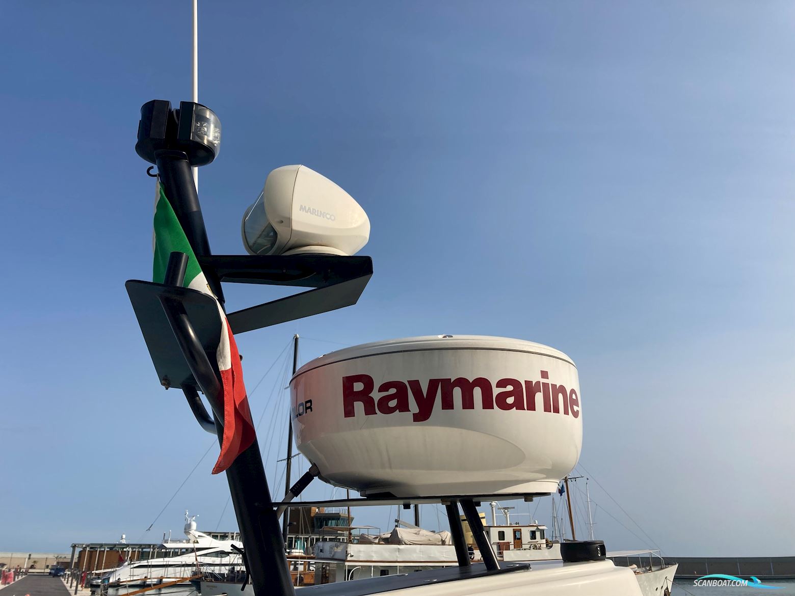 Cranchi T36 Crossover