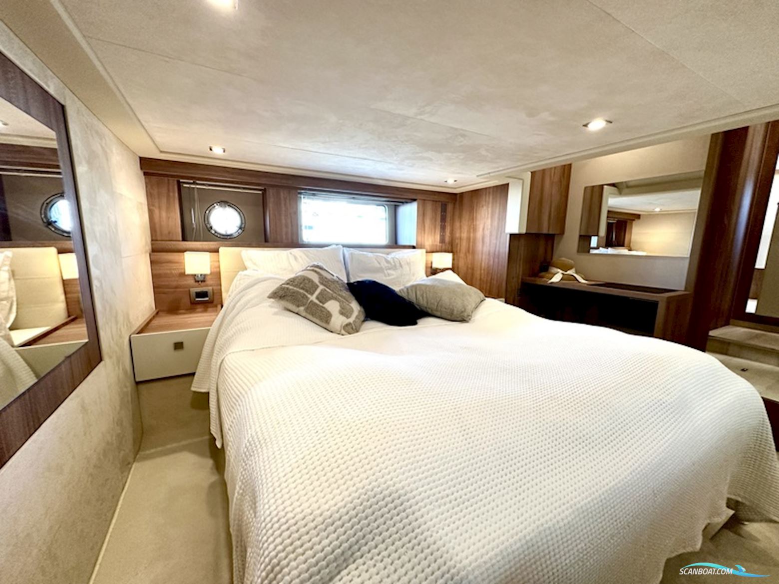 Cranchi T43 Eco Trawler