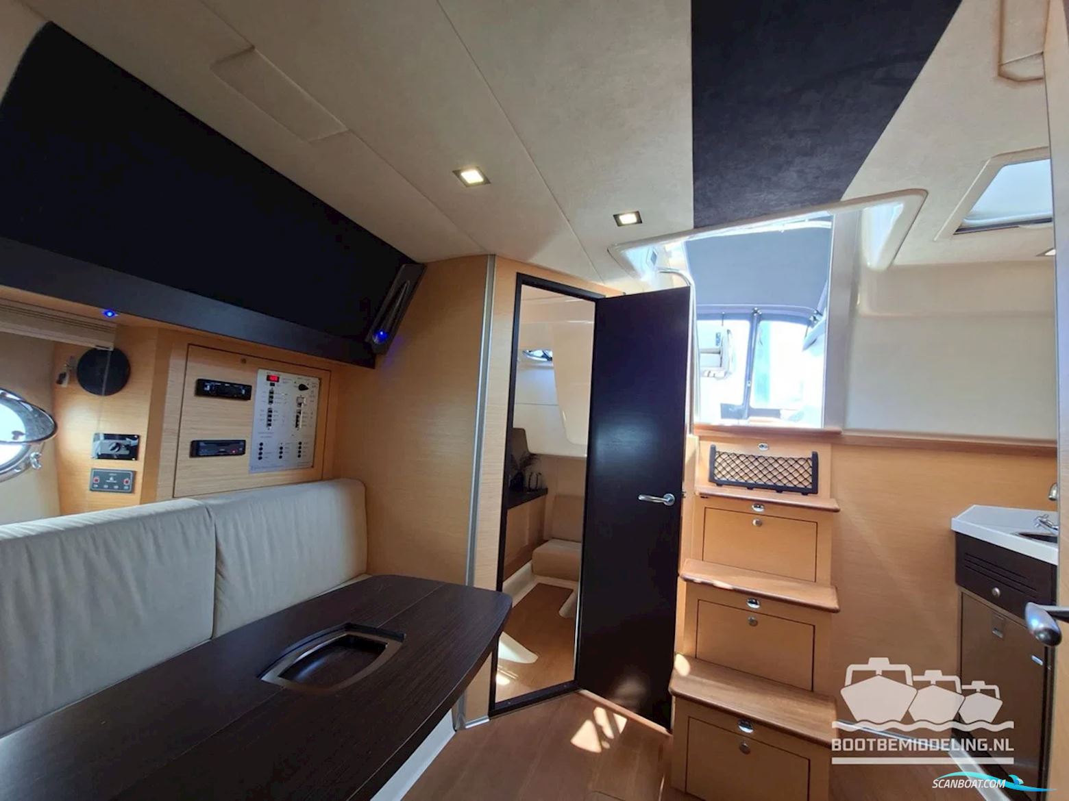 Cranchi Zaffiro 36 HT