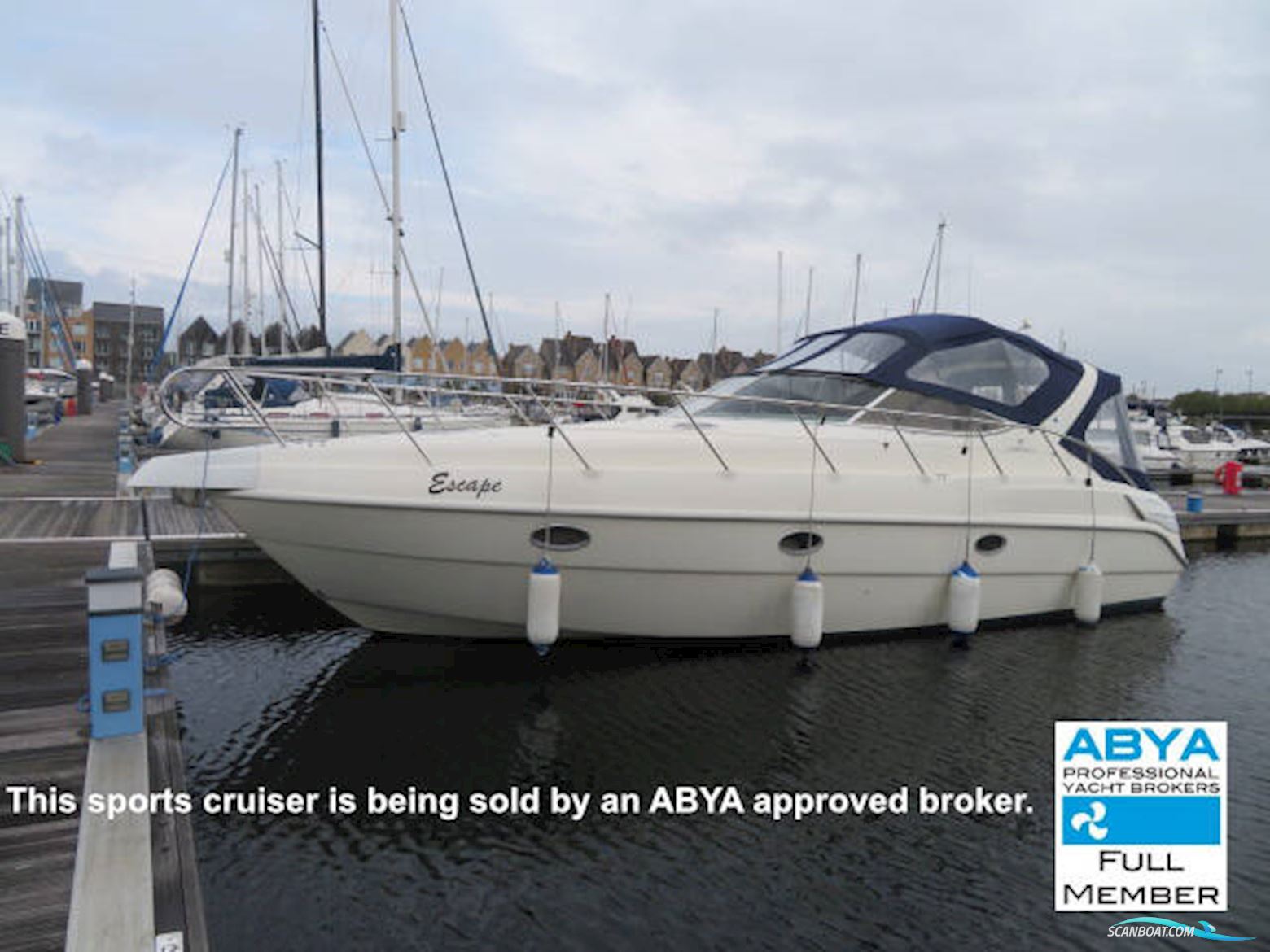 Cranchi Zafiro 34 Motorboot 1998, mit Volvo Kad 43 motor, England