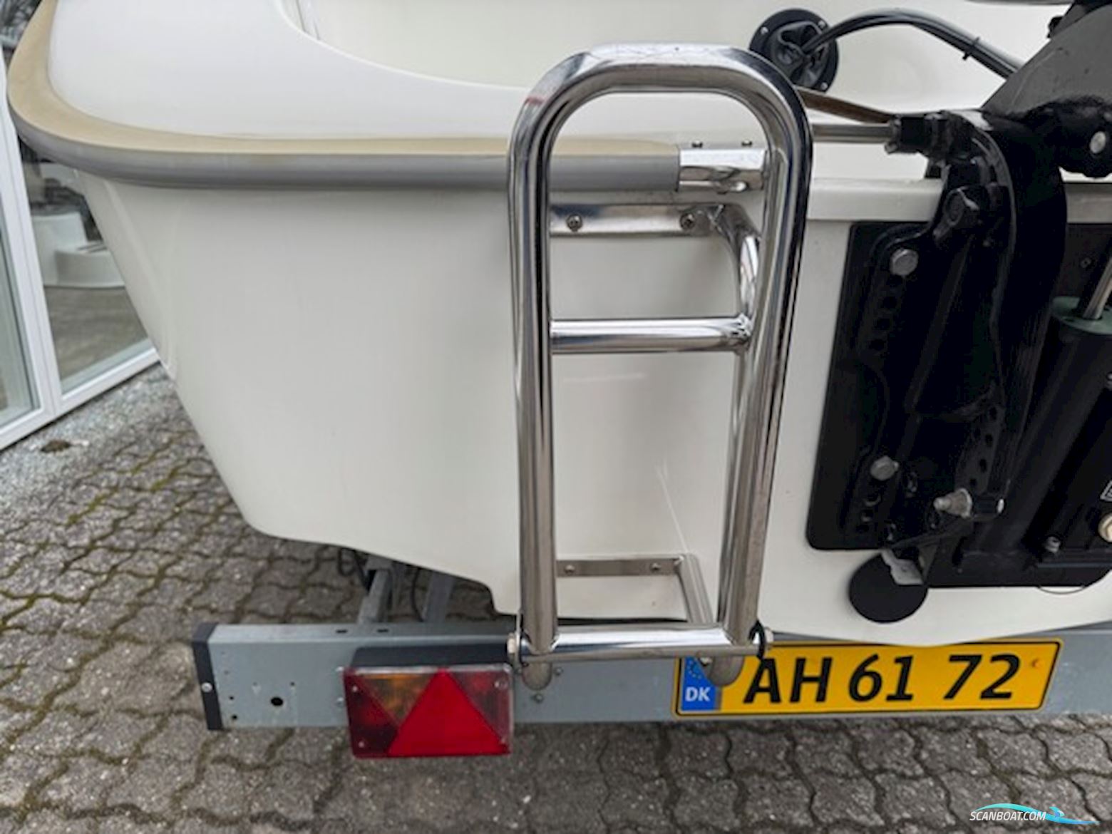 Crescent 491 SC Med 60 hk Mercury-Efi og 750 kg Brenderup 18750UB Bådtrailer