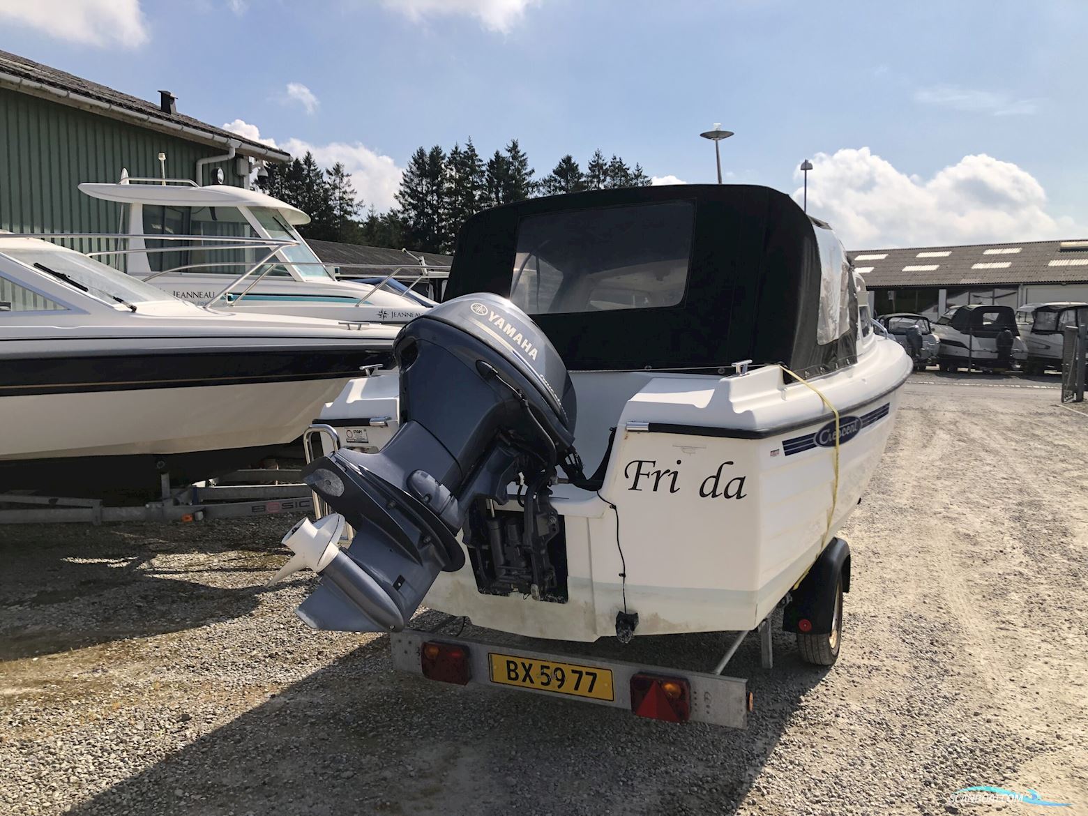 Crescent 535 Classic