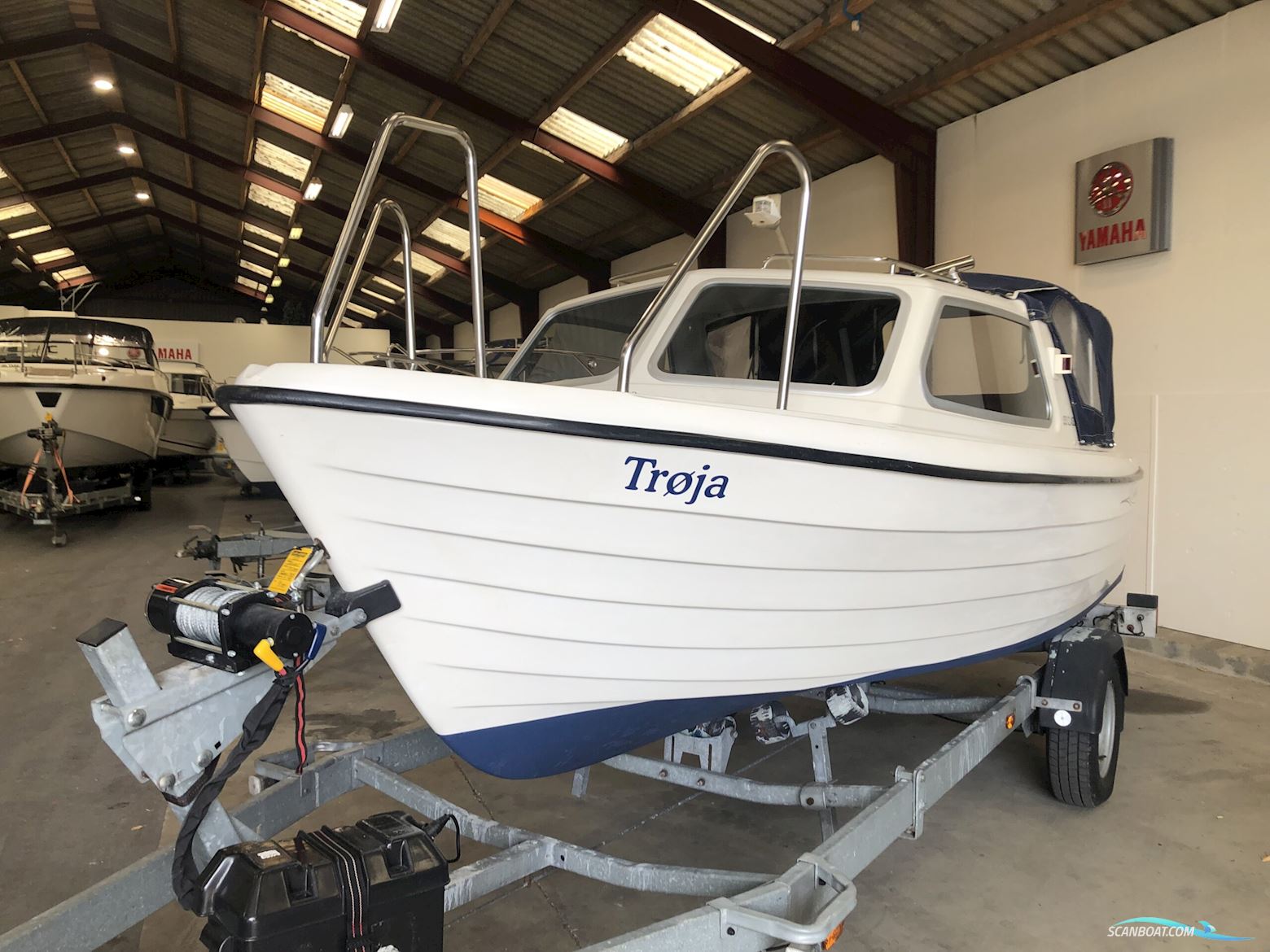 Crescent 535 Classic