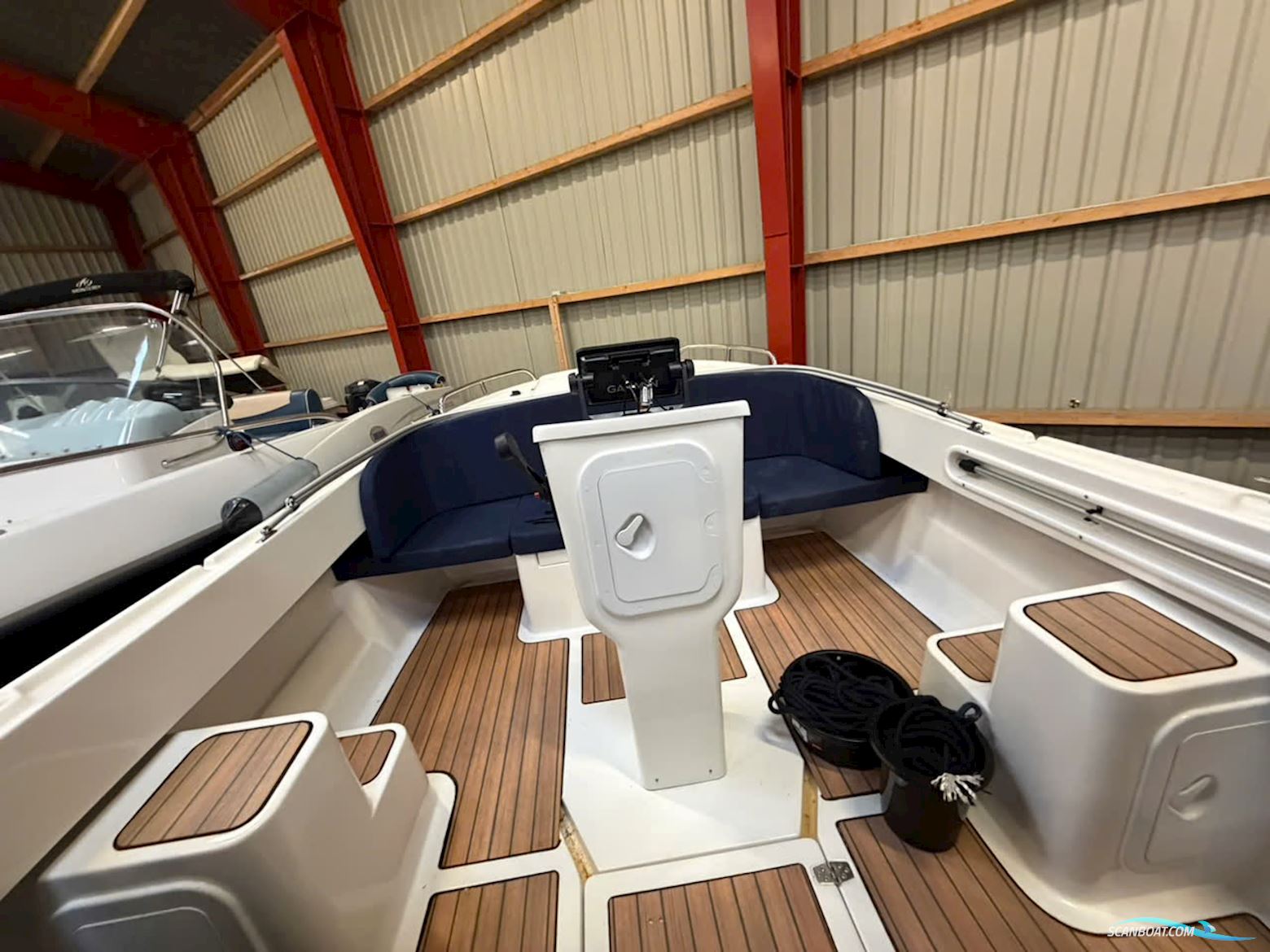 Crescent Allure 21 HT