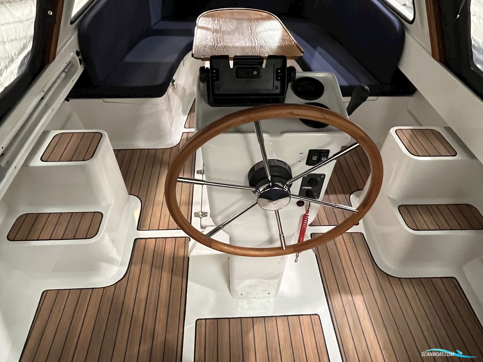Crescent Allure 21 HT