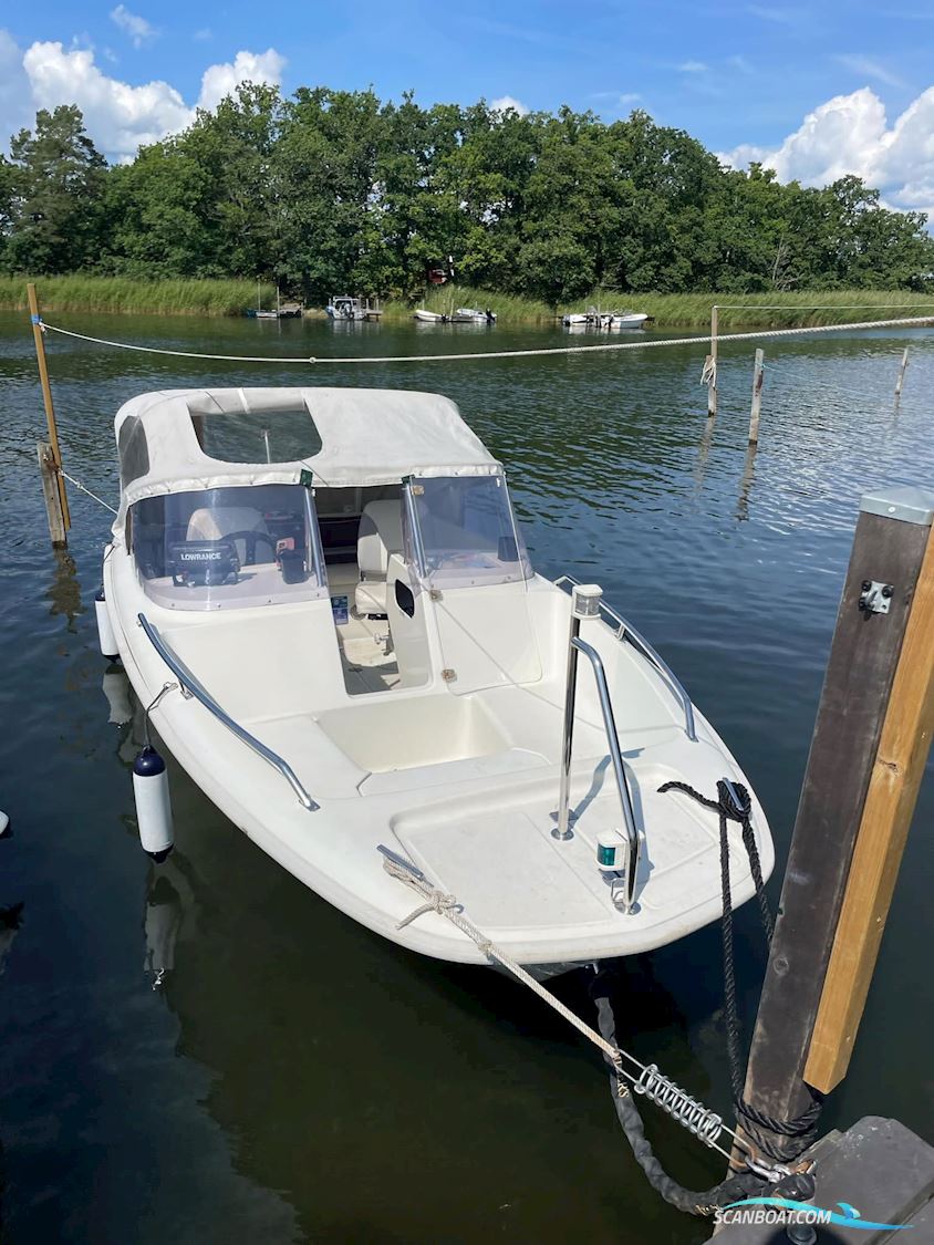 Cresent 480 Quattro + trailer 