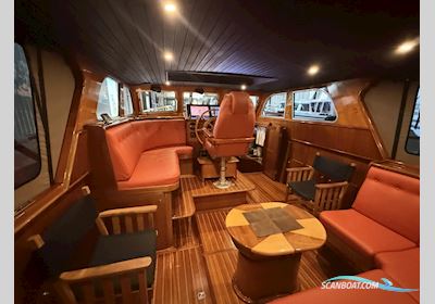 Crown Cruiser 12.85 OK Spiegeldeur Motorboot 2005, mit Yanmar motor, Niederlande