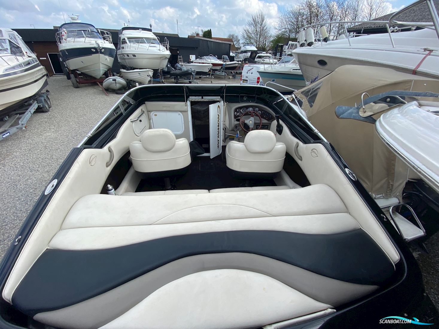Crownline 225CR