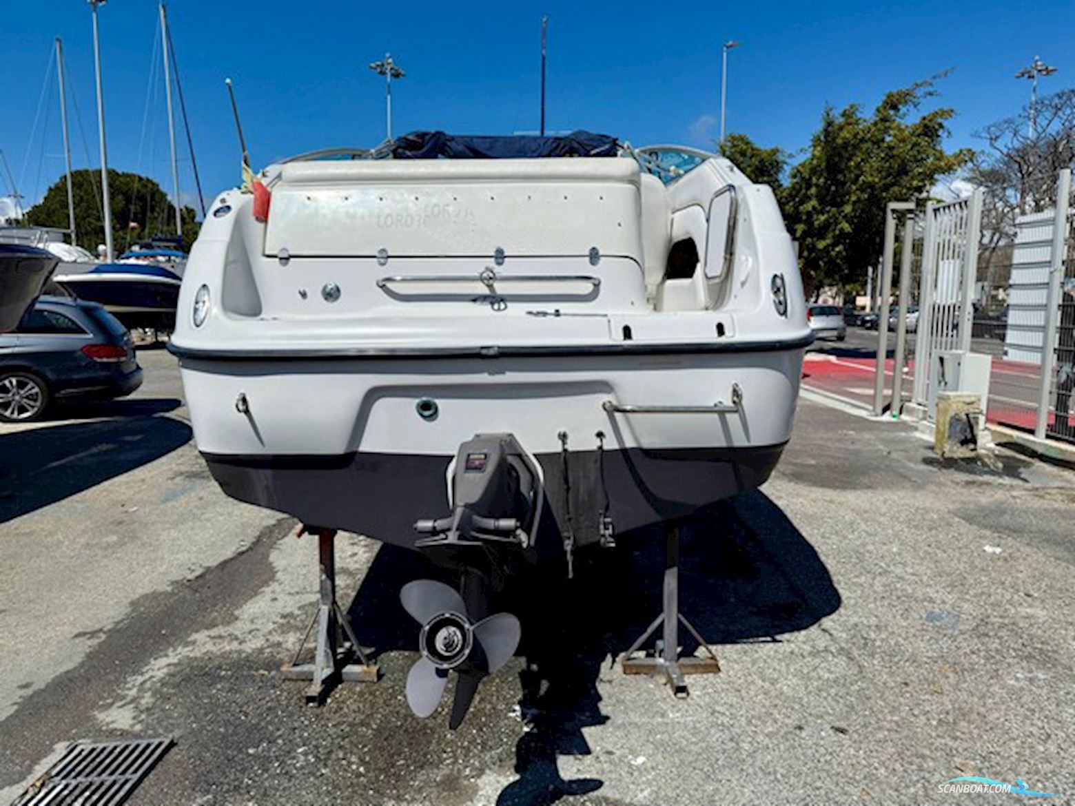 Crownline 230