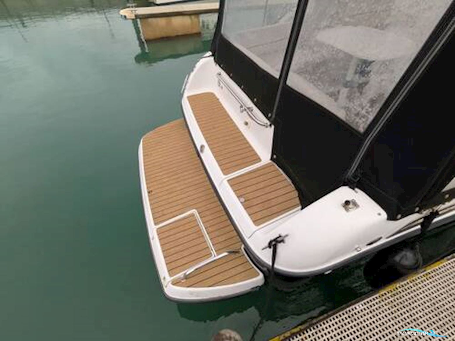 Crownline 242