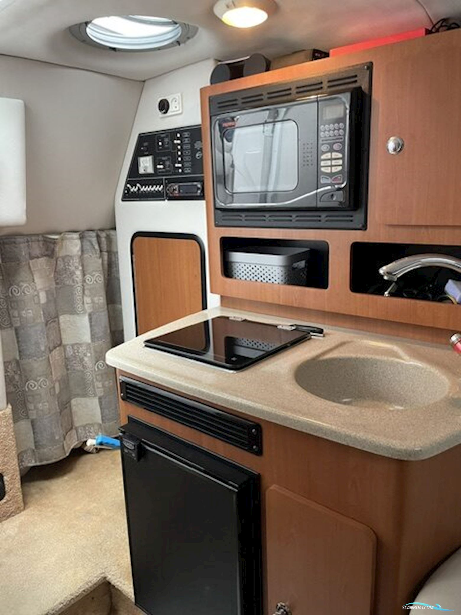 Crownline 250 CR  -  SOLGT/SOLD