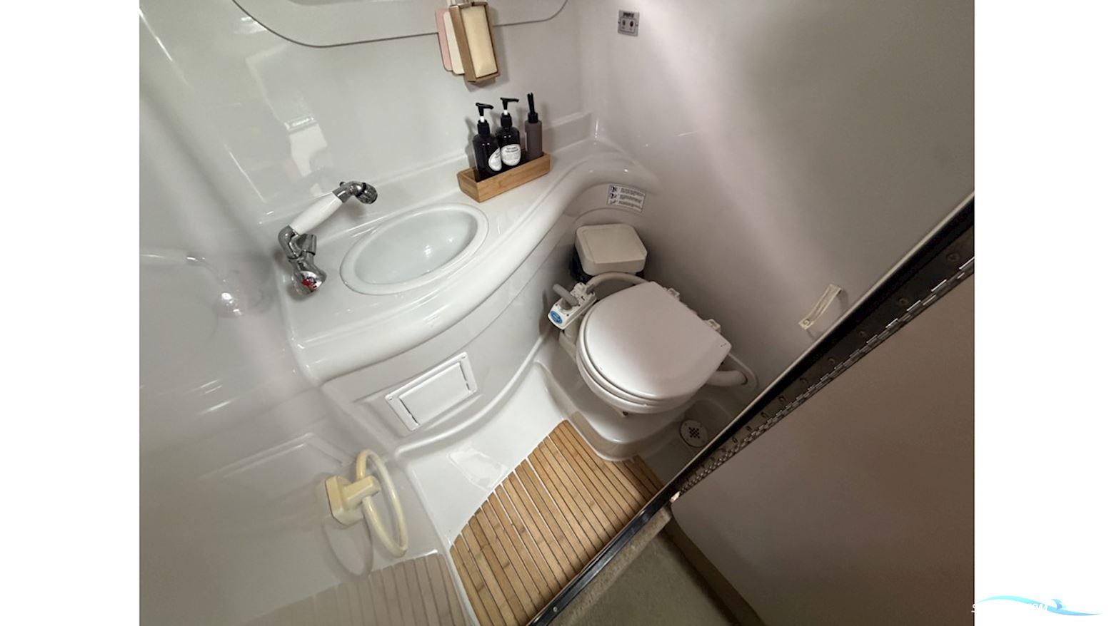 Crownline 250 CR