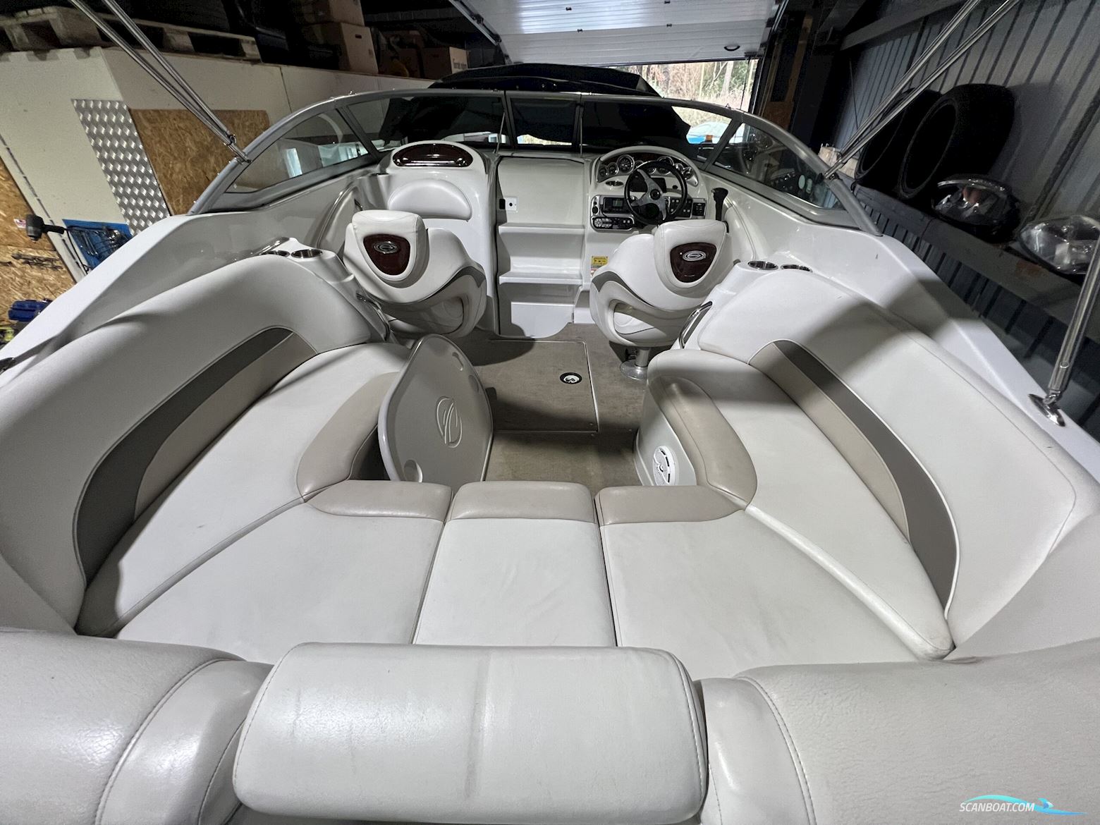 Crownline 255 CCR