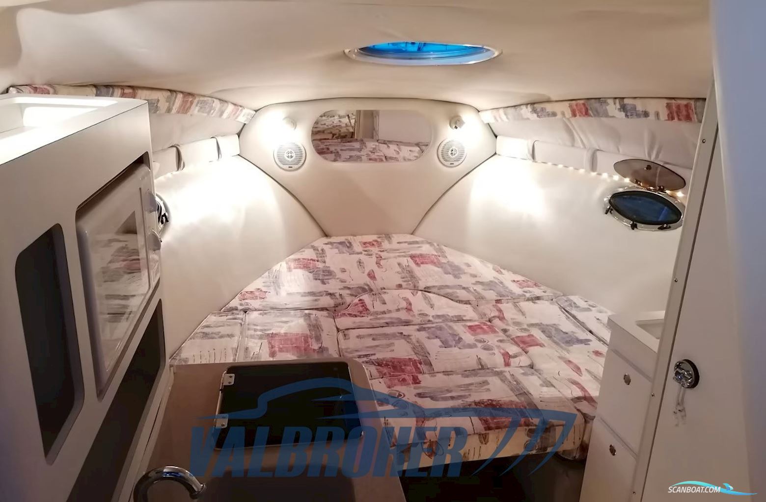 Crownline 268 CR