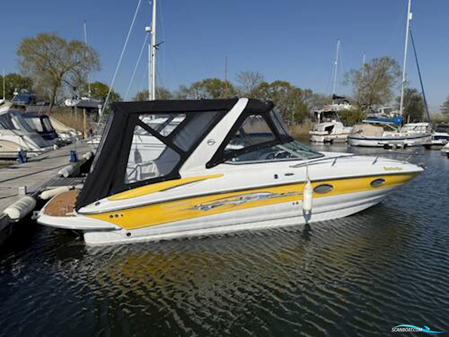 Crownline 275 Ccr Motorboot 2005, mit Mercruiser 6.2 L motor, England