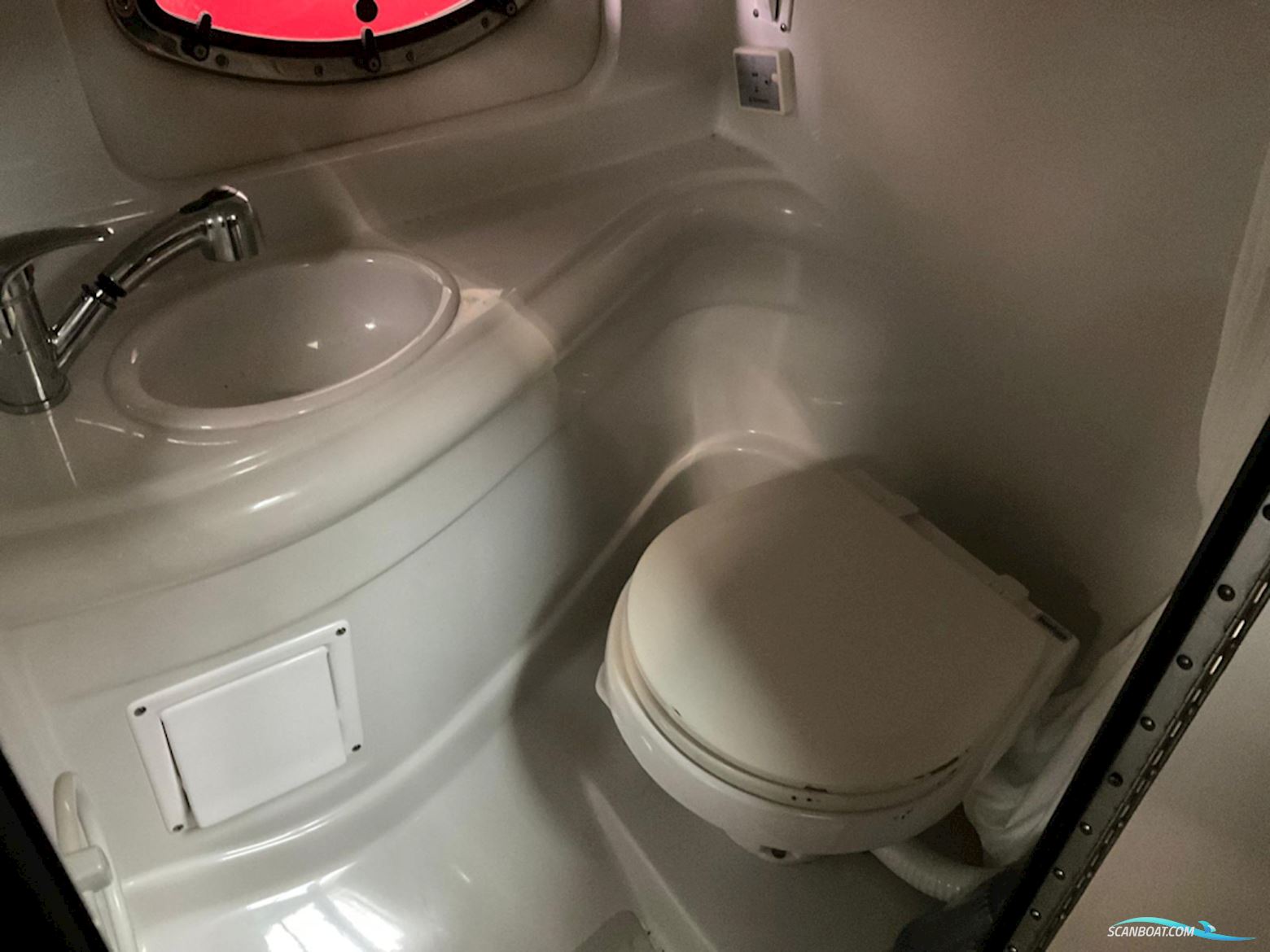 Crownline 275 Sport Cruiser