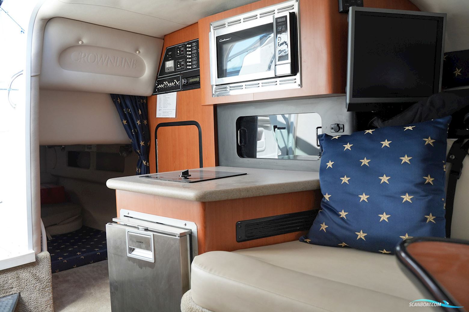 Crownline 315 Scr